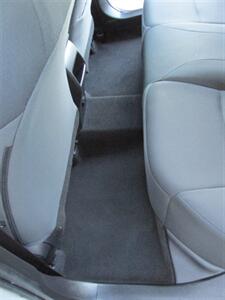 2021 Toyota Corolla LE   - Photo 13 - Mishawaka, IN 46545