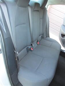 2021 Toyota Corolla LE   - Photo 15 - Mishawaka, IN 46545