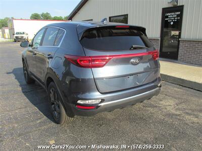 2022 Kia Sportage AWD   - Photo 4 - Mishawaka, IN 46545