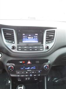2017 Hyundai TUCSON 1.6T SE AWD   - Photo 29 - Mishawaka, IN 46545