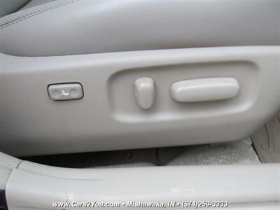 2011 Toyota Avalon   - Photo 25 - Mishawaka, IN 46545