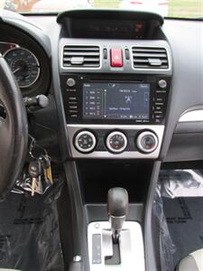 2017 Subaru Crosstrek 2.0i Premium AWD   - Photo 24 - Mishawaka, IN 46545