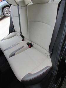 2017 Subaru Crosstrek 2.0i Premium AWD   - Photo 12 - Mishawaka, IN 46545