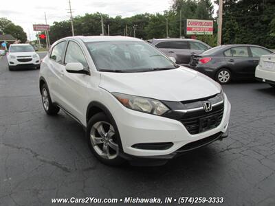 2016 Honda HR-V LX AWD   - Photo 8 - Mishawaka, IN 46545