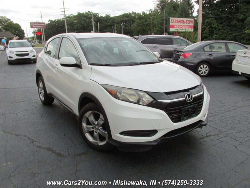 2016 Honda HR-V LX photo 7