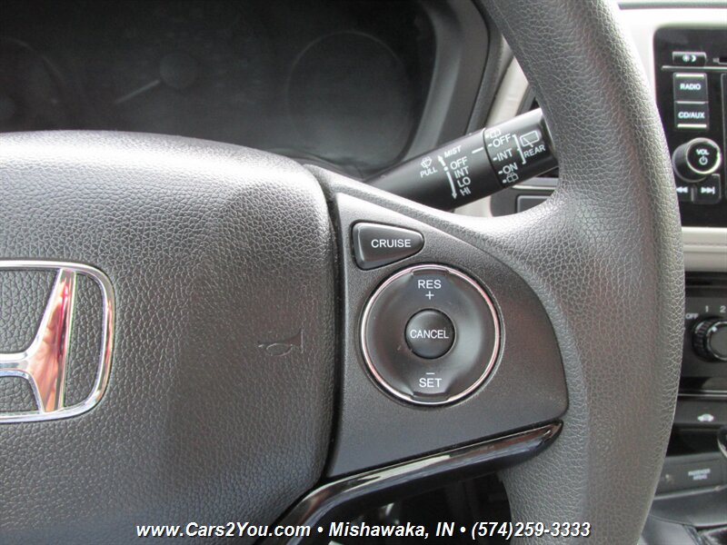 2016 Honda HR-V LX photo 17