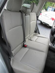 2015 Subaru Forester 2.5i Limited AWD   - Photo 18 - Mishawaka, IN 46545