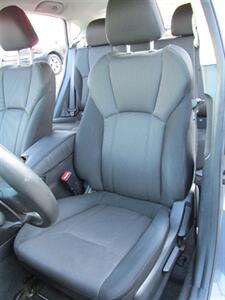 2018 Subaru Impreza Premium AWD   - Photo 10 - Mishawaka, IN 46545