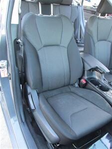 2018 Subaru Impreza Premium AWD   - Photo 17 - Mishawaka, IN 46545