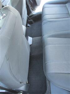 2018 Subaru Impreza Premium AWD   - Photo 12 - Mishawaka, IN 46545