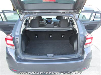 2018 Subaru Impreza Premium AWD   - Photo 13 - Mishawaka, IN 46545