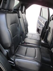 2018 Ford Explorer XLT 4x4 - Photo 20 - Mishawaka, IN 46545