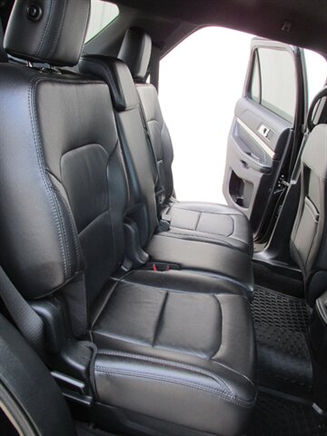 2018 Ford Explorer XLT 4x4 - Photo 20 - Mishawaka, IN 46545
