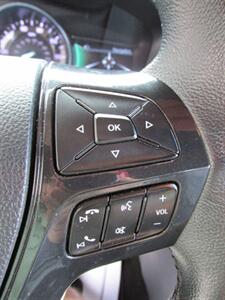 2018 Ford Explorer XLT 4x4 - Photo 28 - Mishawaka, IN 46545
