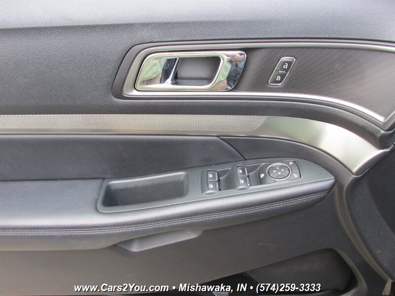 2018 Ford Explorer XLT 4x4 - Photo 8 - Mishawaka, IN 46545