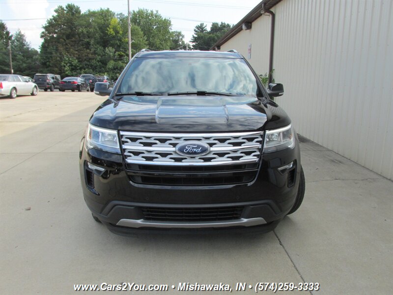 2018 Ford Explorer XLT 4x4 - Photo 2 - Mishawaka, IN 46545