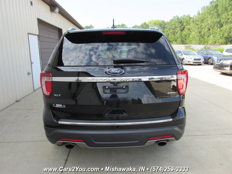 2018 Ford Explorer XLT 4x4 - Photo 5 - Mishawaka, IN 46545