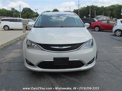 2017 Chrysler Pacifica Touring-L Plus   - Photo 2 - Mishawaka, IN 46545