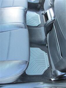 2012 Toyota Camry SE - Photo 17 - Mishawaka, IN 46545