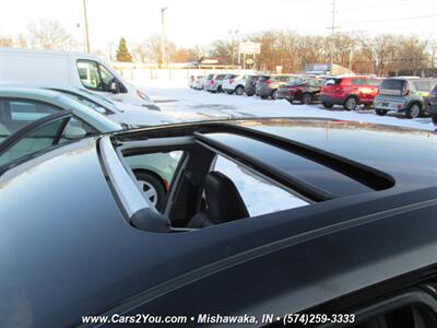 2012 Toyota Camry SE - Photo 8 - Mishawaka, IN 46545
