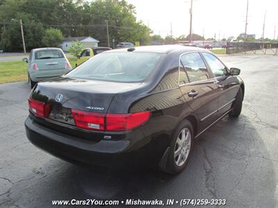2005 Honda Accord EX V-6 w/Navi   - Photo 7 - Mishawaka, IN 46545
