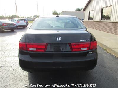 2005 Honda Accord EX V-6 w/Navi   - Photo 6 - Mishawaka, IN 46545