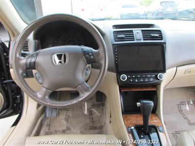 2005 Honda Accord EX V-6 w/Navi   - Photo 22 - Mishawaka, IN 46545