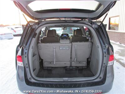 2016 Honda Odyssey Touring   - Photo 19 - Mishawaka, IN 46545
