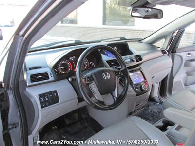 2016 Honda Odyssey Touring   - Photo 12 - Mishawaka, IN 46545