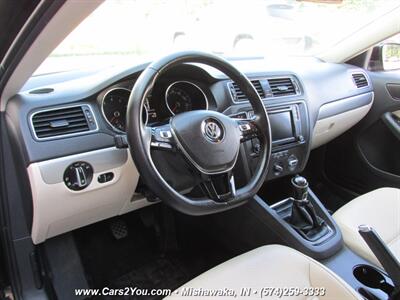 2017 Volkswagen Jetta 1.4T SE   - Photo 9 - Mishawaka, IN 46545