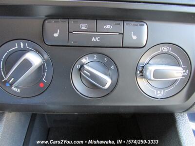 2017 Volkswagen Jetta 1.4T SE   - Photo 23 - Mishawaka, IN 46545