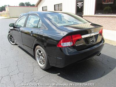 2009 Honda Civic LX   - Photo 4 - Mishawaka, IN 46545