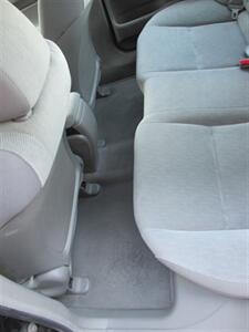 2009 Honda Civic LX   - Photo 13 - Mishawaka, IN 46545