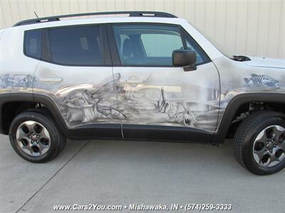 2017 Jeep Renegade Sport 4x4   - Photo 13 - Mishawaka, IN 46545