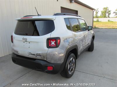 2017 Jeep Renegade Sport 4x4   - Photo 9 - Mishawaka, IN 46545