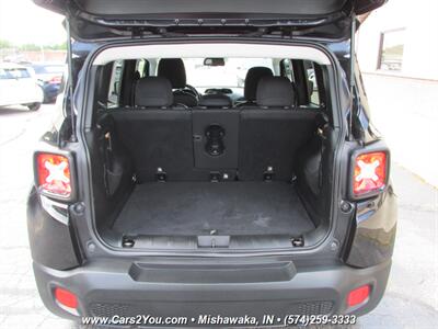 2016 Jeep Renegade Justice Edition 4x4   - Photo 16 - Mishawaka, IN 46545