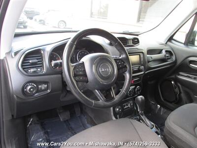 2016 Jeep Renegade Justice Edition 4x4   - Photo 11 - Mishawaka, IN 46545