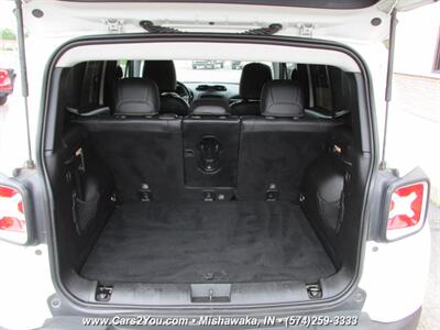 2017 Jeep Renegade Limited 4x4   - Photo 17 - Mishawaka, IN 46545