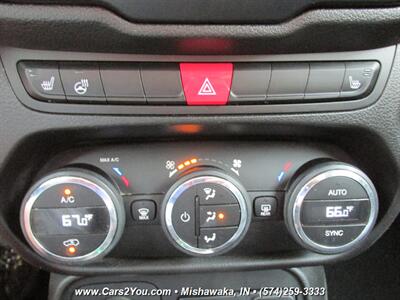 2017 Jeep Renegade Limited 4x4   - Photo 27 - Mishawaka, IN 46545