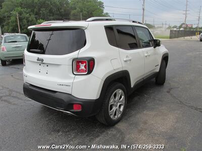 2017 Jeep Renegade Limited 4x4   - Photo 7 - Mishawaka, IN 46545