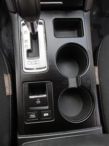 2017 Subaru Outback 2.5i AWD   - Photo 33 - Mishawaka, IN 46545