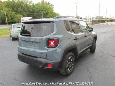 2017 Jeep Renegade Sport 4x4   - Photo 6 - Mishawaka, IN 46545
