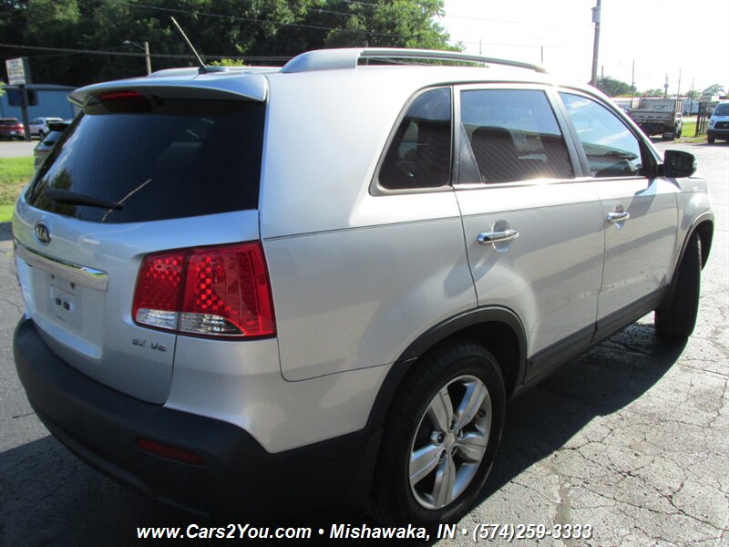 2012 Kia Sorento EX - Photo 5 - Mishawaka, IN 46545