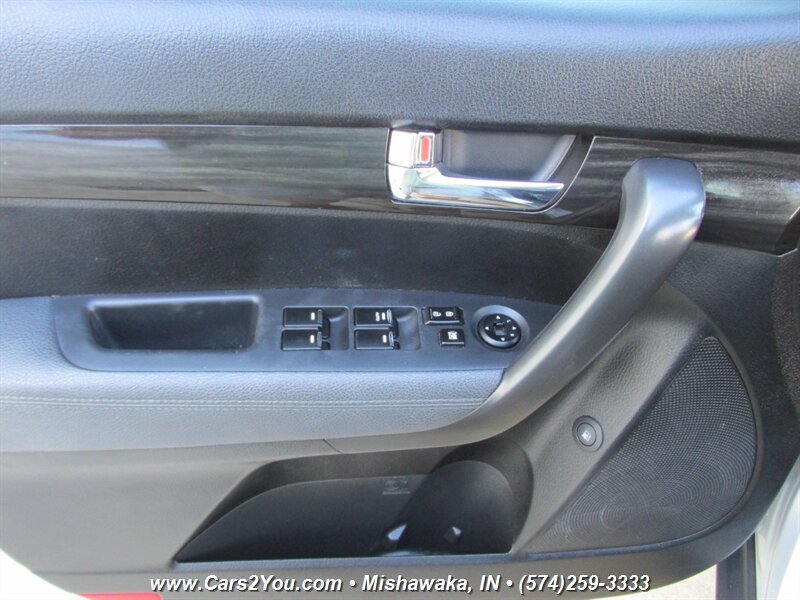 2012 Kia Sorento EX - Photo 6 - Mishawaka, IN 46545
