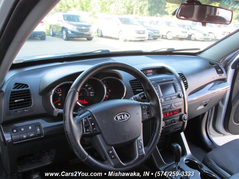 2012 Kia Sorento EX - Photo 7 - Mishawaka, IN 46545