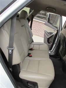 2014 Hyundai SANTA FE GLS 4x4   - Photo 15 - Mishawaka, IN 46545