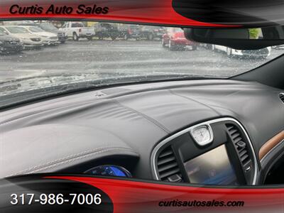 2013 Chrysler 300C John Varvatos Luxu   - Photo 16 - Avon, IN 46123-8338