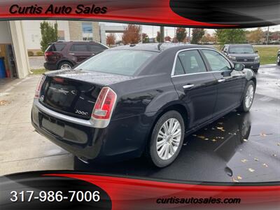 2013 Chrysler 300C John Varvatos Luxu   - Photo 7 - Avon, IN 46123-8338