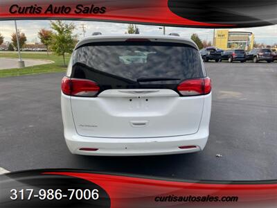 2021 Chrysler Voyager LXi   - Photo 6 - Avon, IN 46123-8338