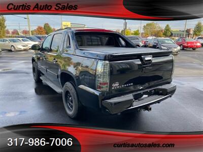 2013 Chevrolet Avalanche LS Black Diamond   - Photo 5 - Avon, IN 46123-8338